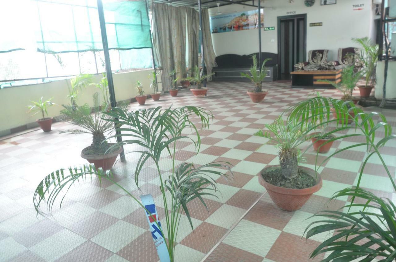 Hotel Tamilnadu Kashi Varanasi Esterno foto