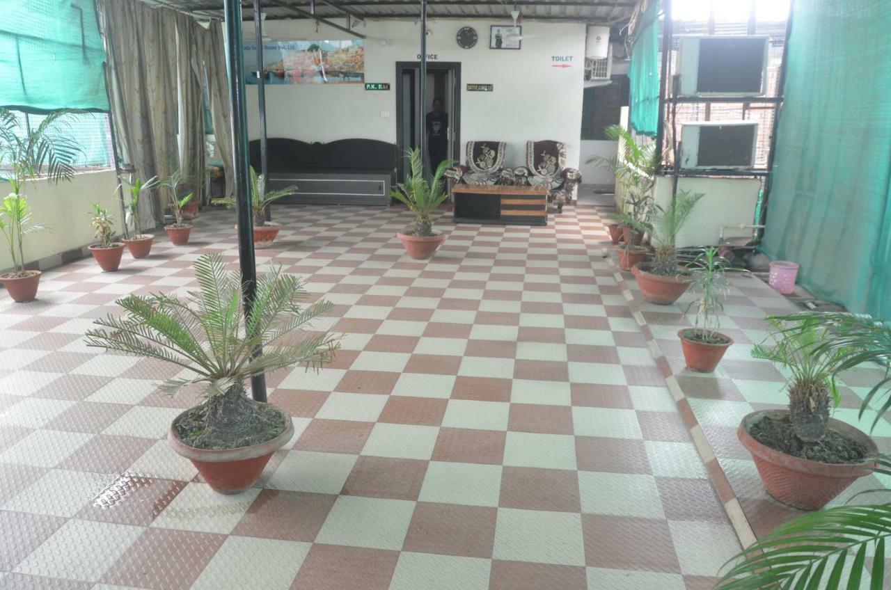 Hotel Tamilnadu Kashi Varanasi Esterno foto