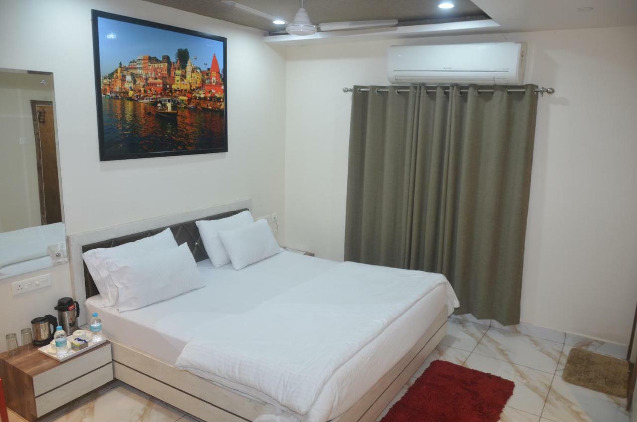 Hotel Tamilnadu Kashi Varanasi Esterno foto