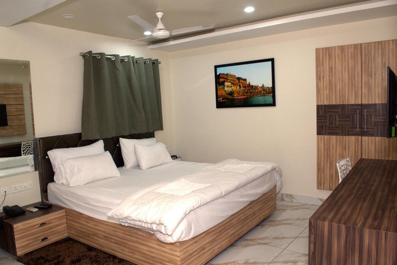 Hotel Tamilnadu Kashi Varanasi Esterno foto