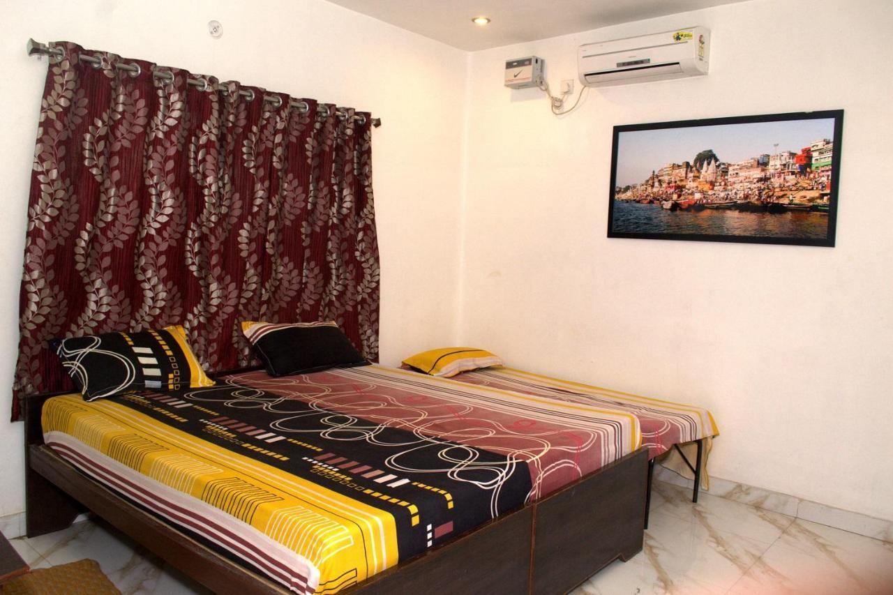 Hotel Tamilnadu Kashi Varanasi Esterno foto